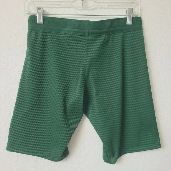 NEW Nike Womens Pro Elite Team 1/2 Length Tights Shorts DX9053-341 Size L Green